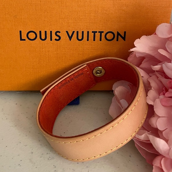 Louis Vuitton Vachetta Leather 9 1/4” Adjustable Cuff Bracelet - Picture 1 of 4